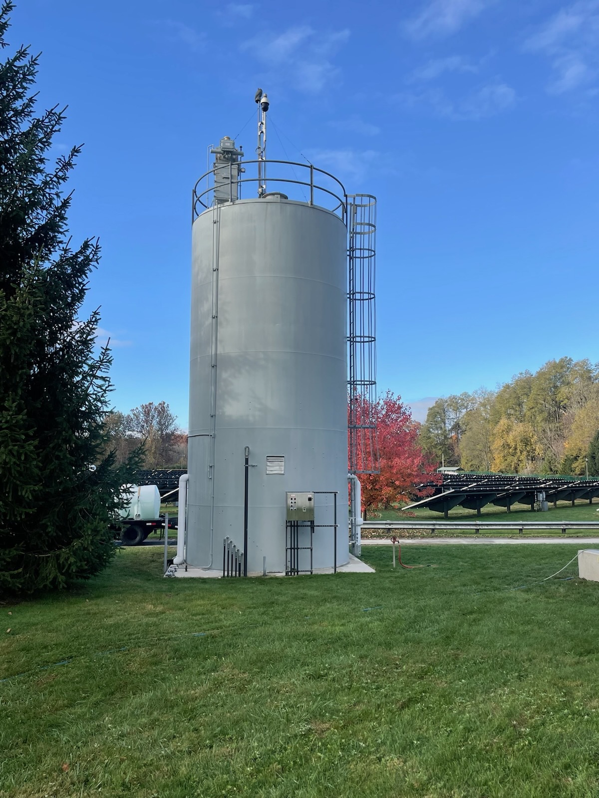 large silo that is cleaned from washing